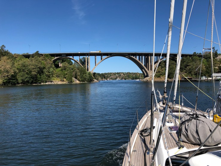 1B69265A-6AD9-429E-8B71-74AF05443EEC